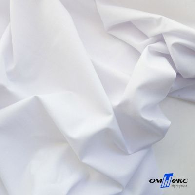Ткань сорочечная Илер 100%полиэстр, 120 г/м2 ш.150 см, цв.белый - купить в Комсомольске-на-Амуре. Цена 290.24 руб.